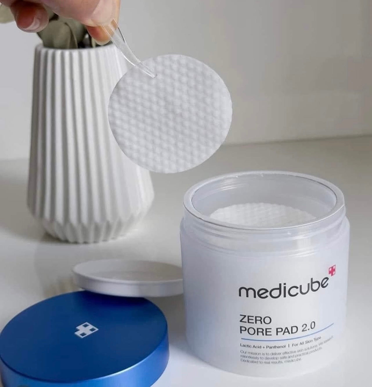 Medicube Zero Pore Pads – Exfoliating Toner Pads for Clear, Smooth, Pore‑Refined Skin 155G 70 pads (UK Stock)